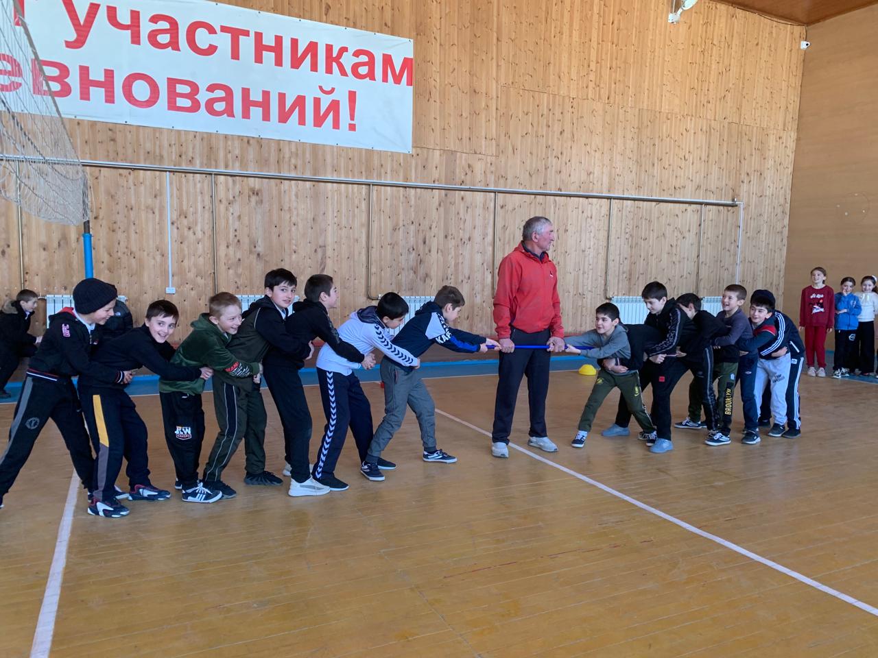« В  здоровом теле здоровый дух» - весёлые старты в начальных классах.